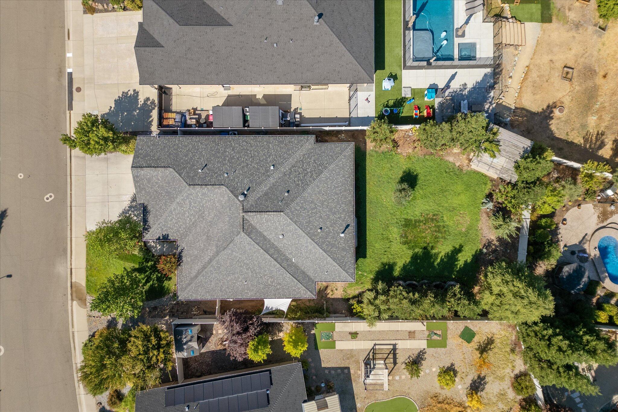 2134 Cadjew Street Redding, CA 96003 - Photo 46 of 48 51-BiggerFlow Real Estate Media-51