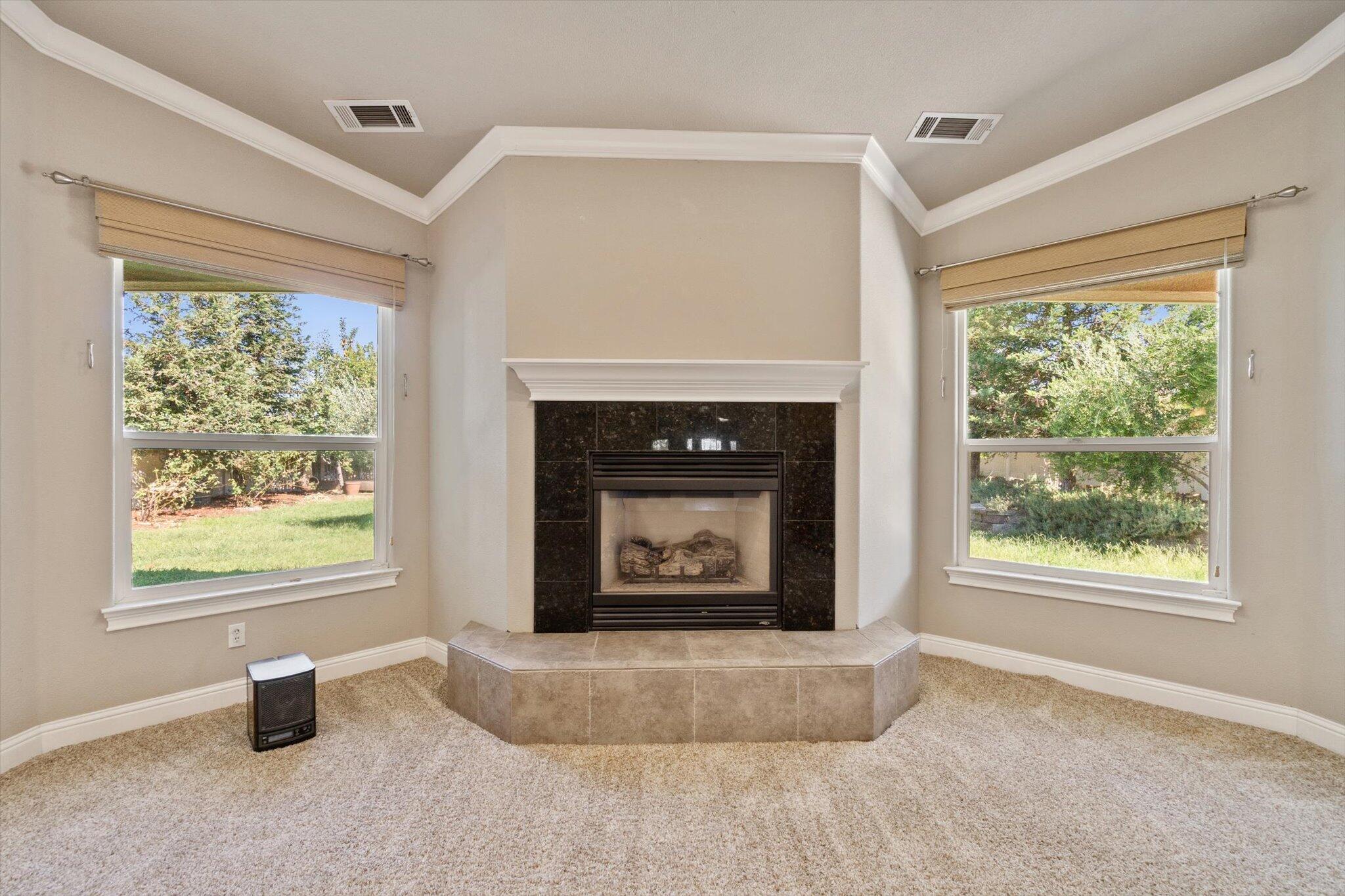 2134 Cadjew Street Redding, CA 96003 - Photo 5 of 48 05-BiggerFlow Real Estate Media-5