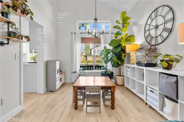 $799,990 | 21625 Farmington Lane, Saugus, CA 91350