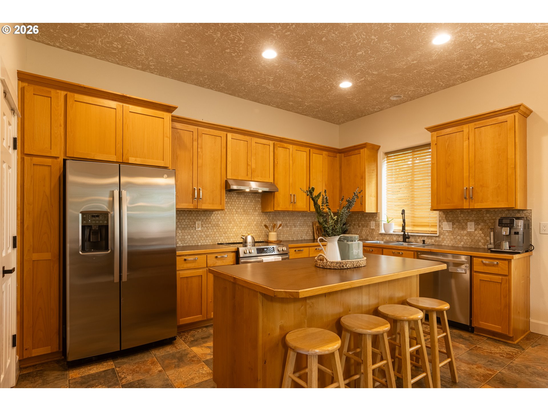 5278 Southeast 18th Street Gresham, OR 97080 - Photo 12 of 41