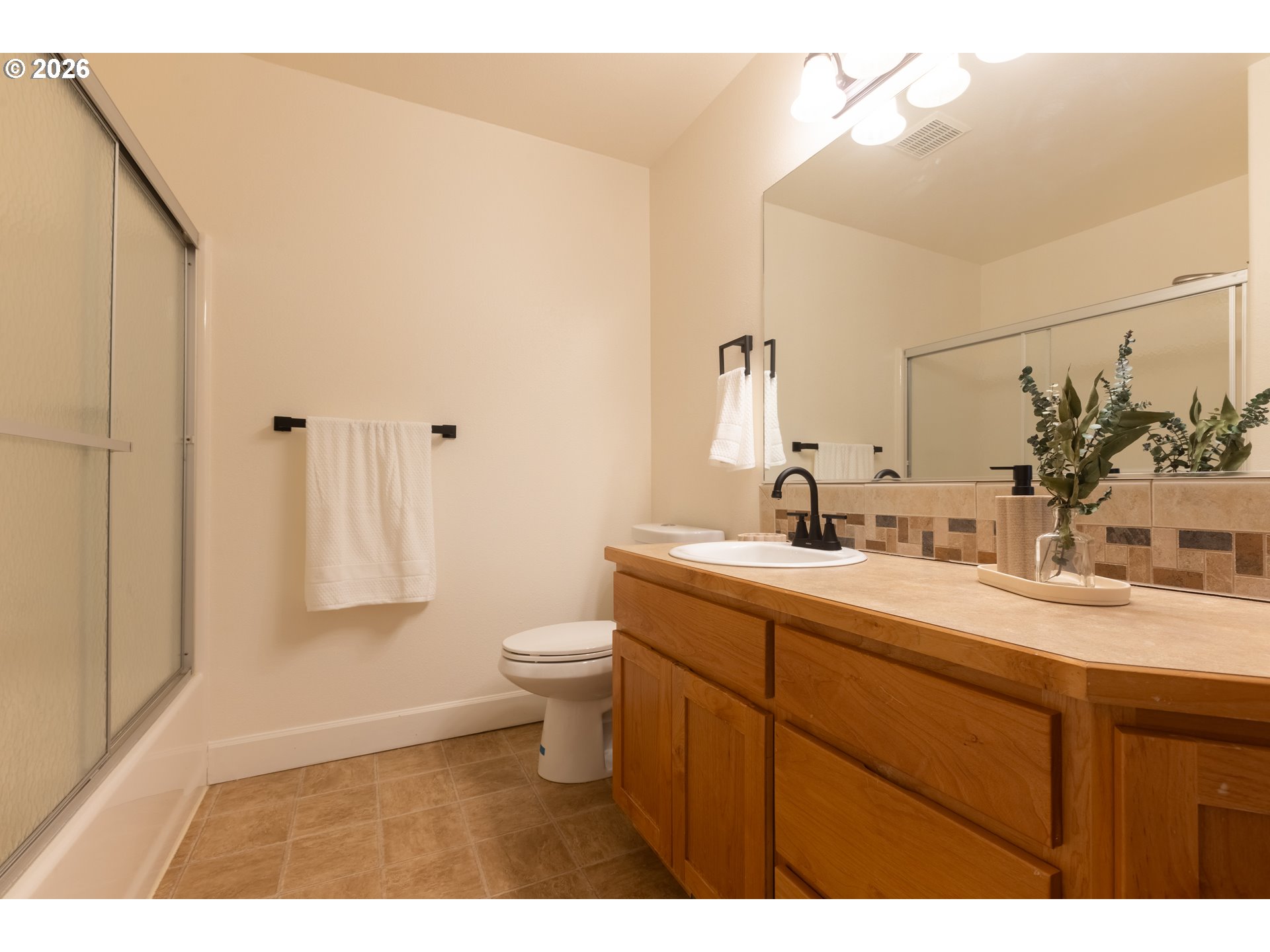 5278 Southeast 18th Street Gresham, OR 97080 - Photo 34 of 41