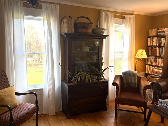 $590,000 | 129 Old Dublin Road, Peterborough, NH 03458