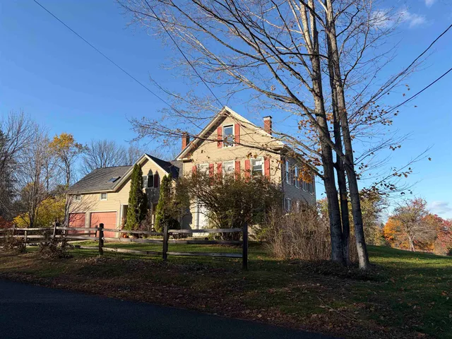 $590,000 | 129 Old Dublin Road, Peterborough, NH 03458