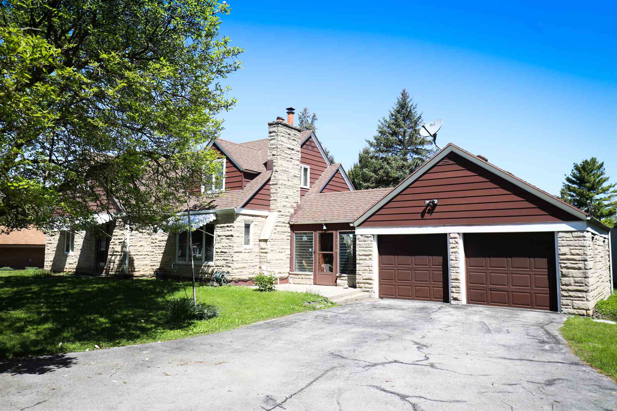 2318 Sand Point Road Fort Wayne, IN 46809 - Photo 1 of 36