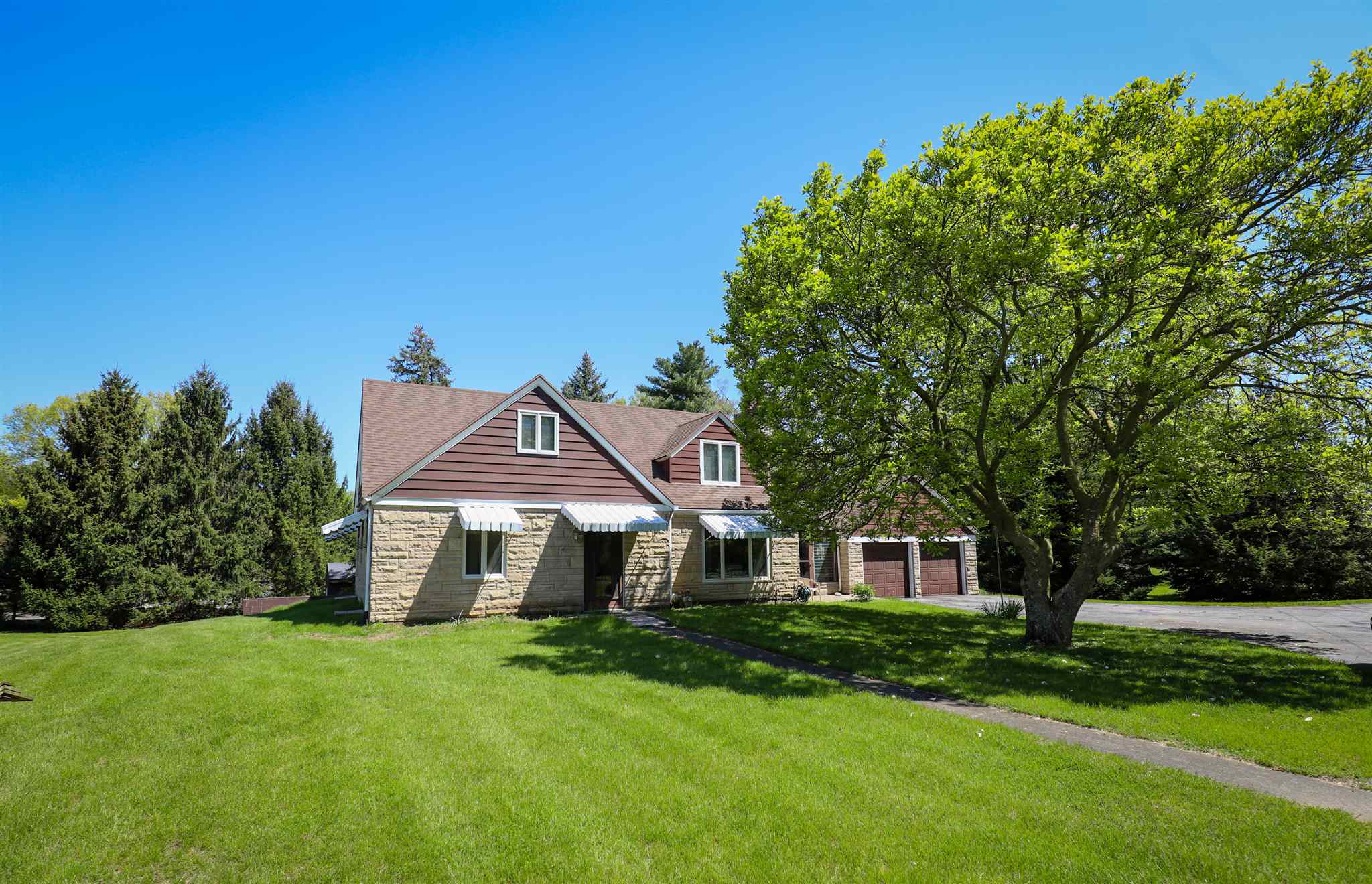 2318 Sand Point Road Fort Wayne, IN 46809 - Photo 3 of 36
