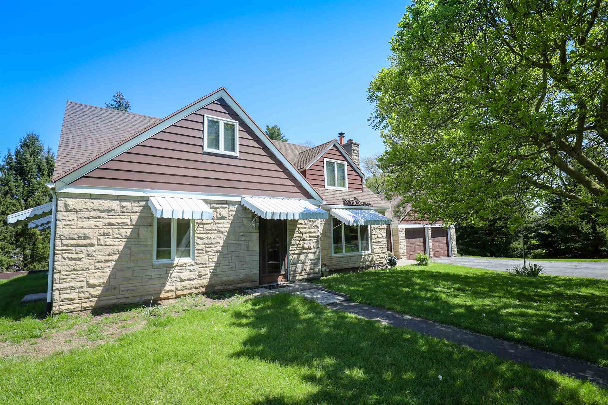 2318 Sand Point Road Fort Wayne, IN 46809 - Photo 4 of 36