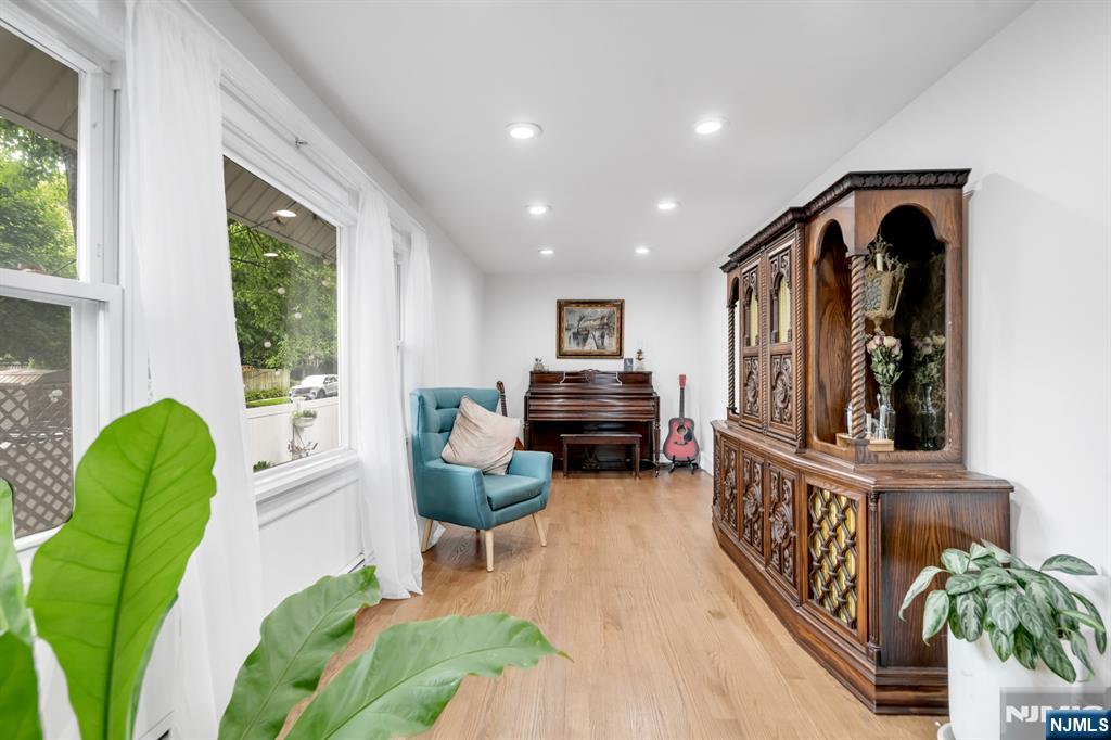 49 Walnut Street Rutherford, NJ 07070 - Photo 23 of 50 Gallery Image 23