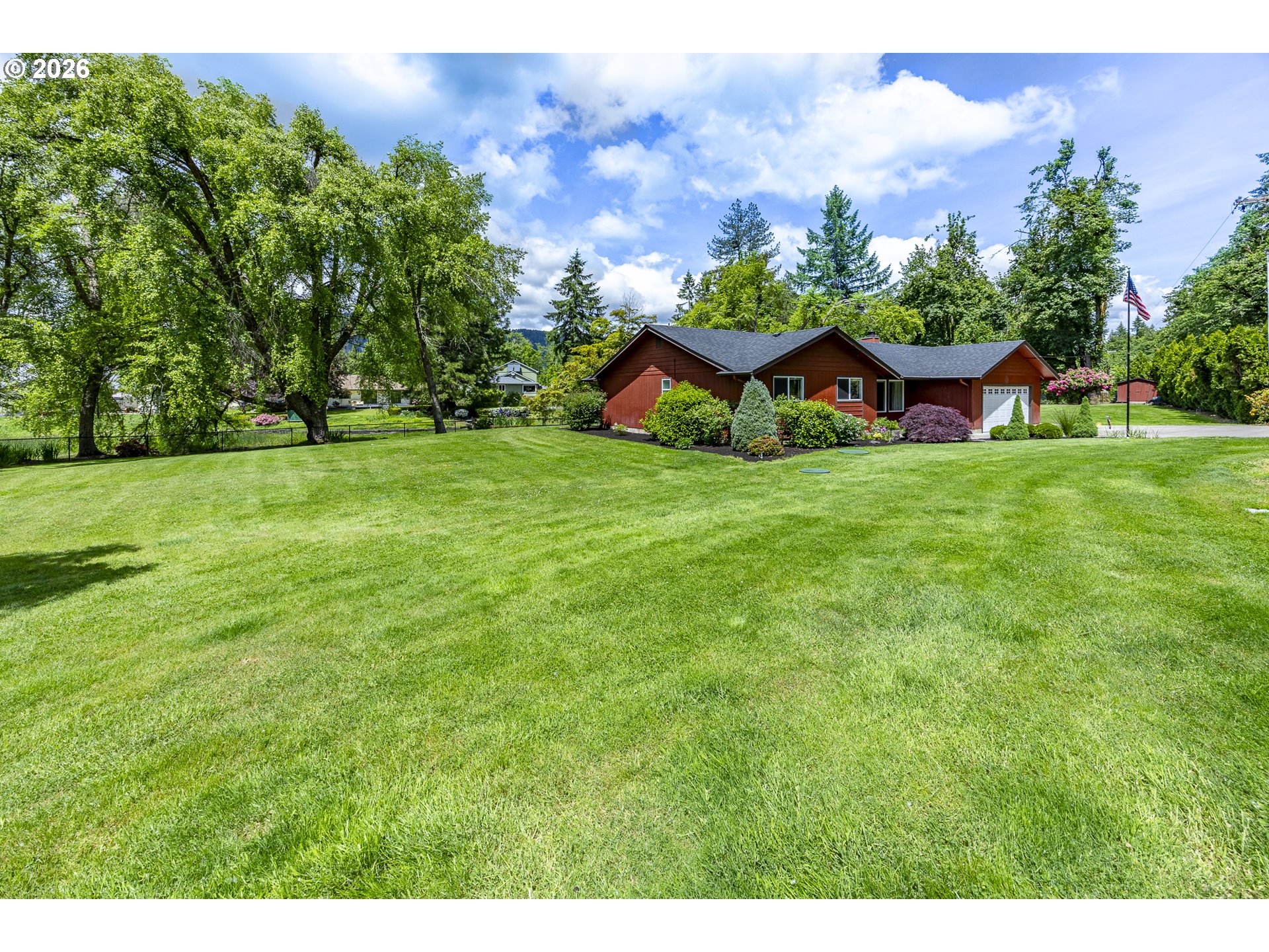 40211 Deerhorn Road Springfield, OR 97478 - Photo 3 of 48