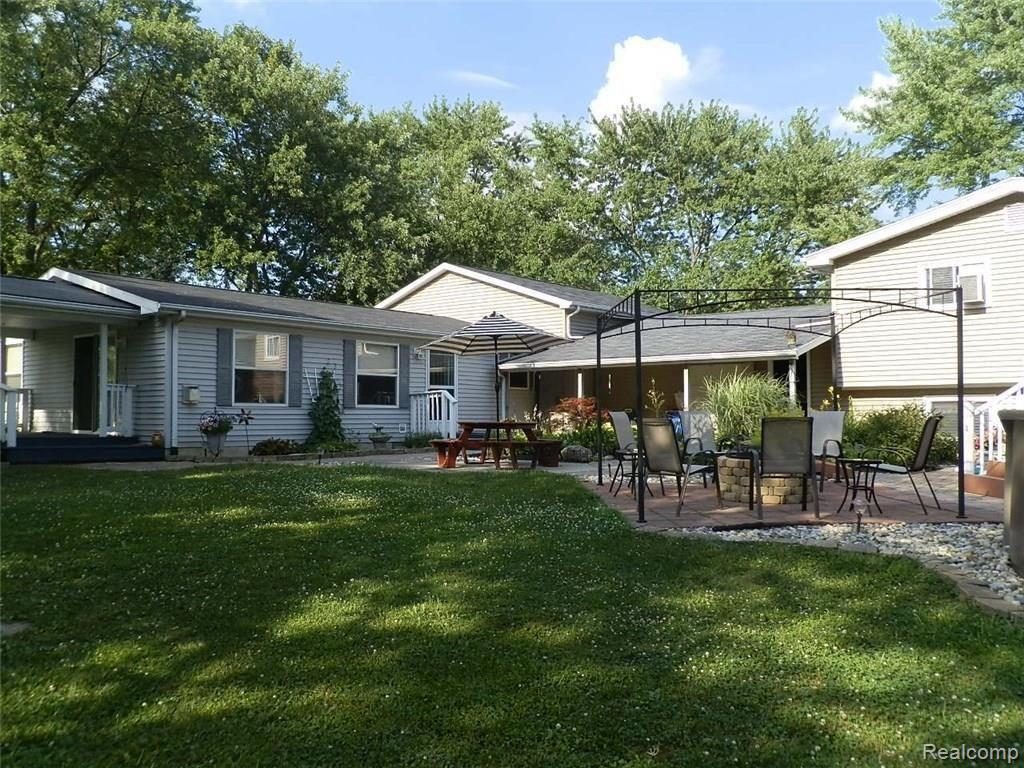5426 Howe Road Grand Blanc, MI 48439 - Photo 10 of 64 5426 Howe.10