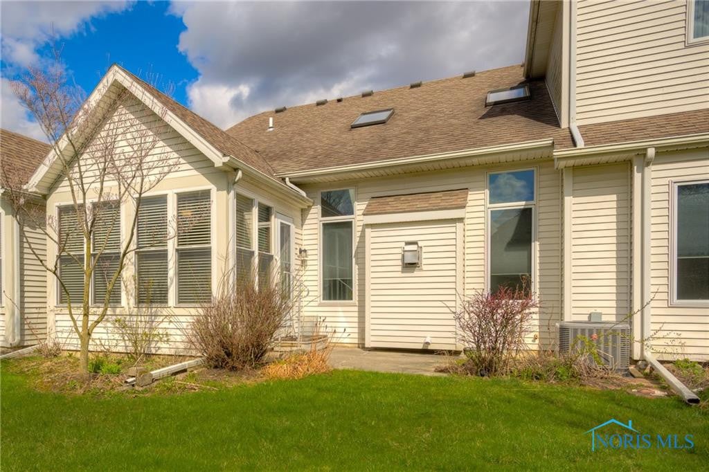 1102 Waterville Monclova Road, Unit 8 Waterville, OH 43566 - Photo 3 of 28 Gallery Image 3