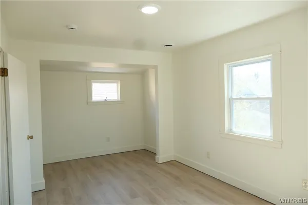 $1,195 | 51 Days Park, Unit 4, Buffalo, NY 14201