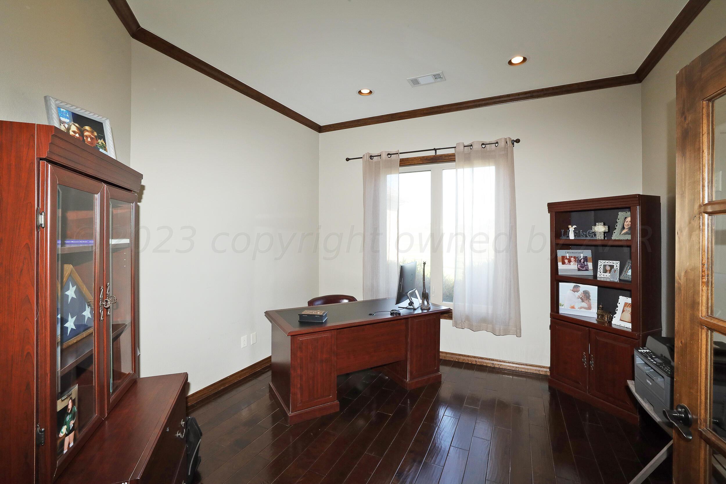6700 West Lake View Road Amarillo, TX 79118 - Photo 12 of 38 Office