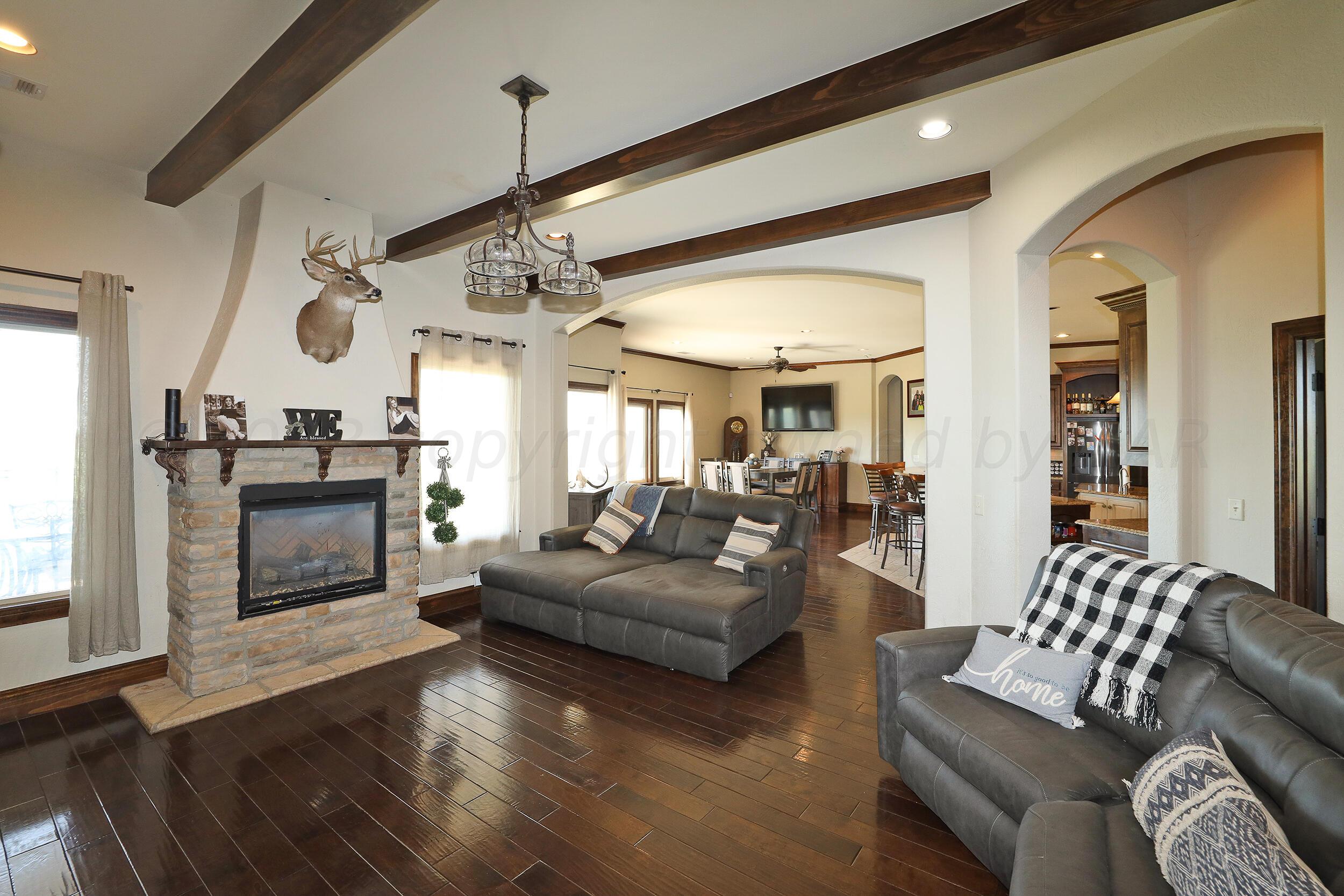 Living Area2
