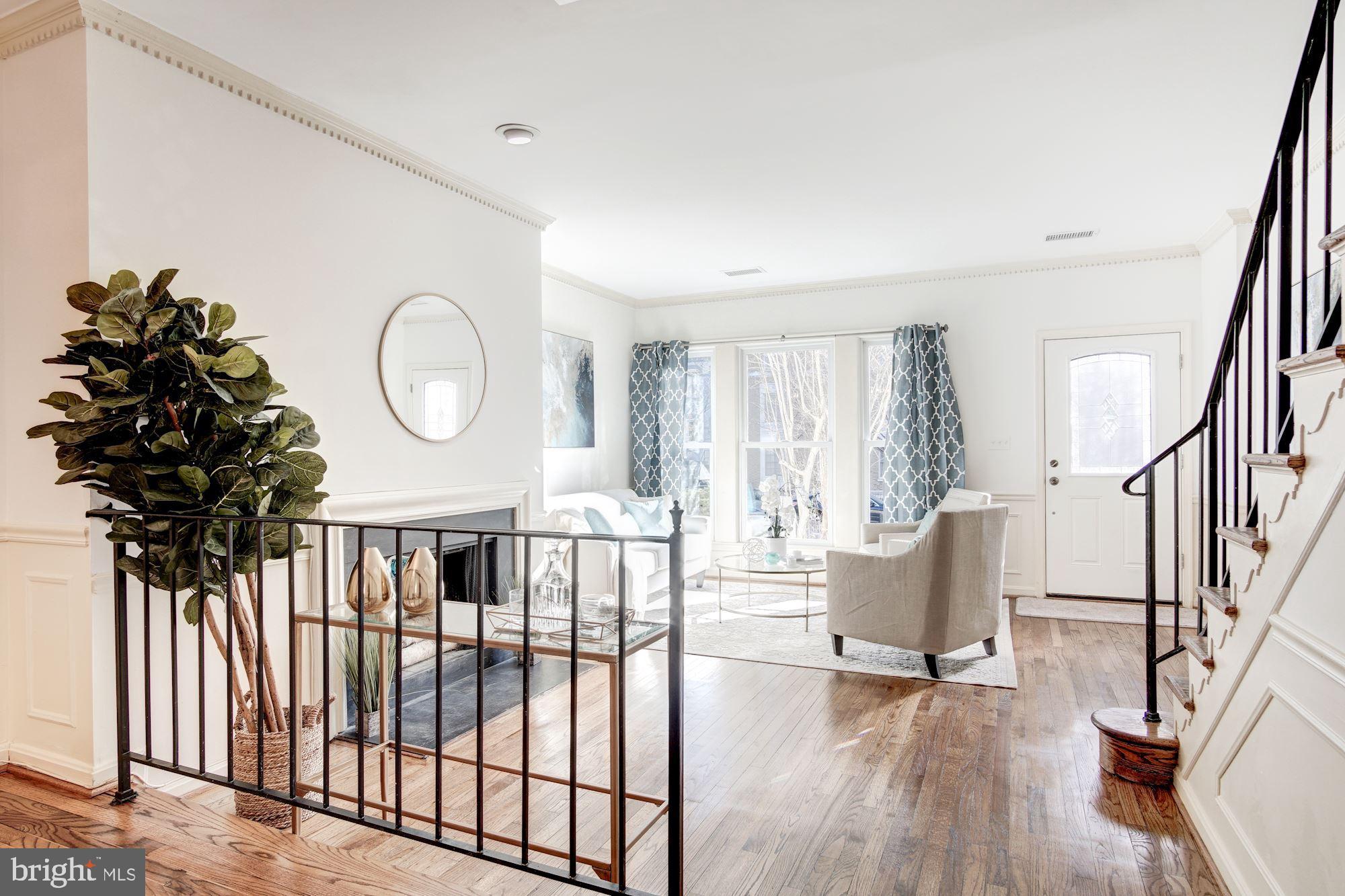 1906 17th Street Northwest Washington, DC 20009 - Photo 12 of 42 Living room