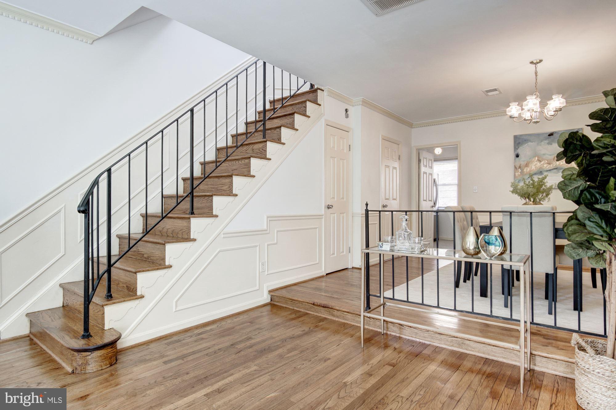 1906 17th Street Northwest Washington, DC 20009 - Photo 10 of 42 Living room