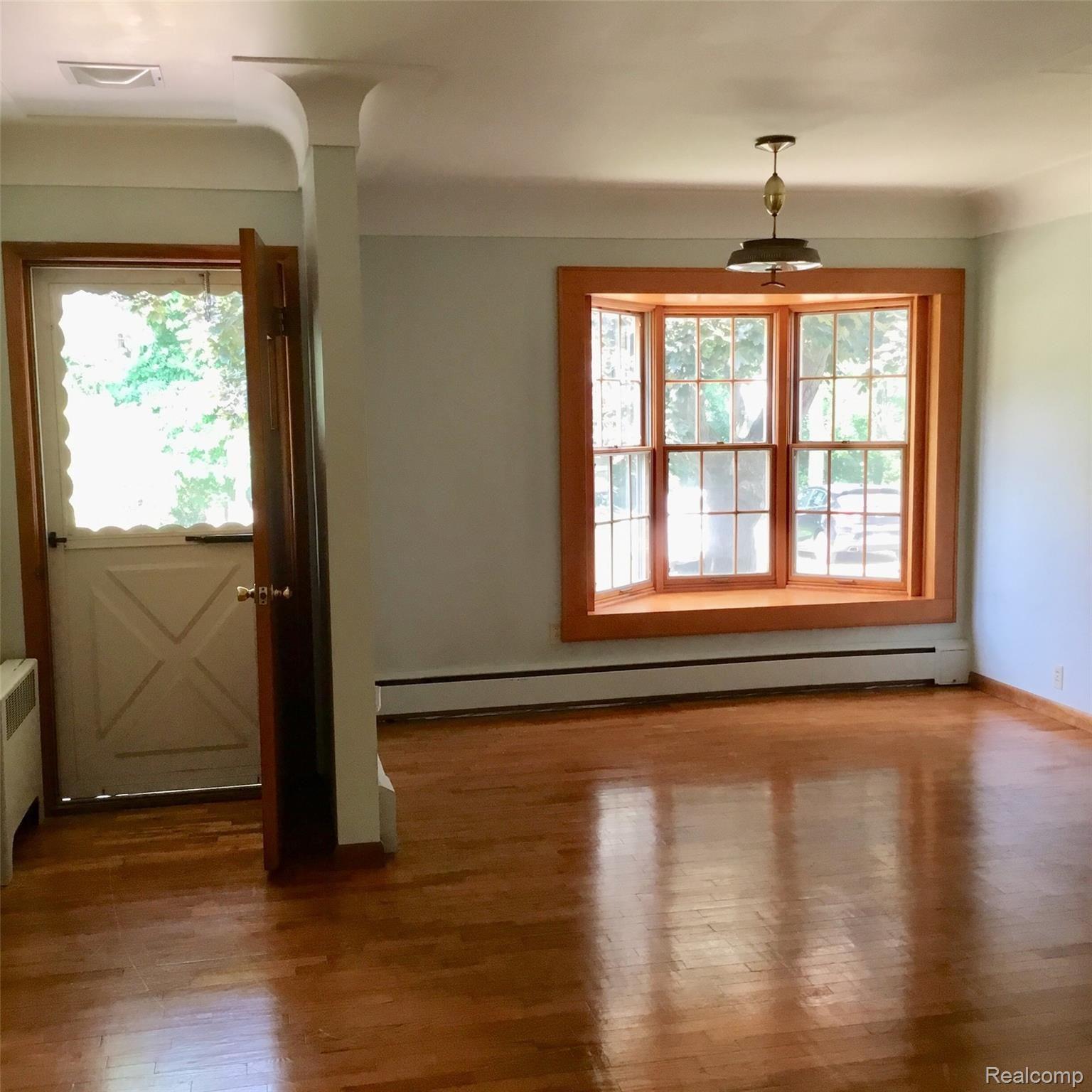 11149 Foley Road Fenton, MI 48430 - Photo 2 of 30 IMG-2762.jpg