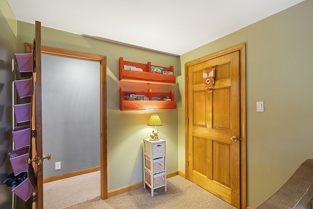 173 Dudley Road Townsend, MA 01469 - Photo 14 of 25