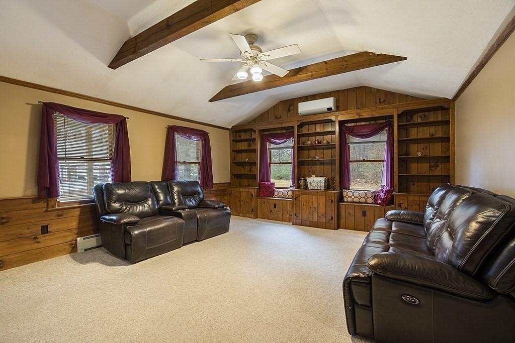 173 Dudley Road Townsend, MA 01469 - Photo 8 of 25