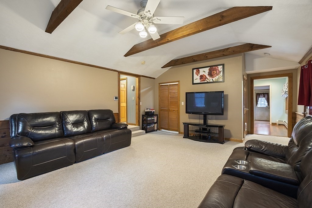 173 Dudley Road Townsend, MA 01469 - Photo 9 of 25