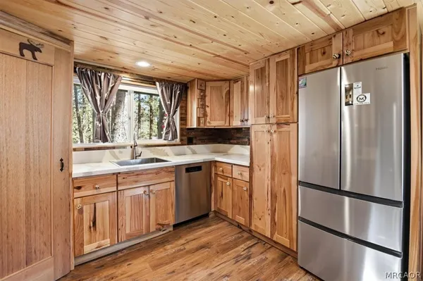 $999,900 | 830 Oriole Drive, Big Bear Lake, CA 92315