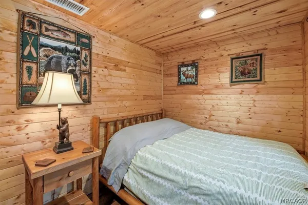 $999,900 | 830 Oriole Drive, Big Bear Lake, CA 92315