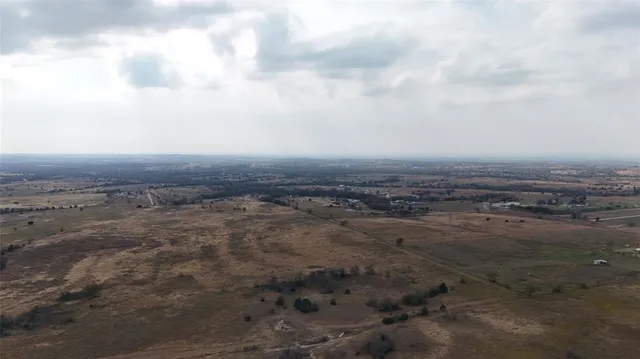 a view of a big yard of the house