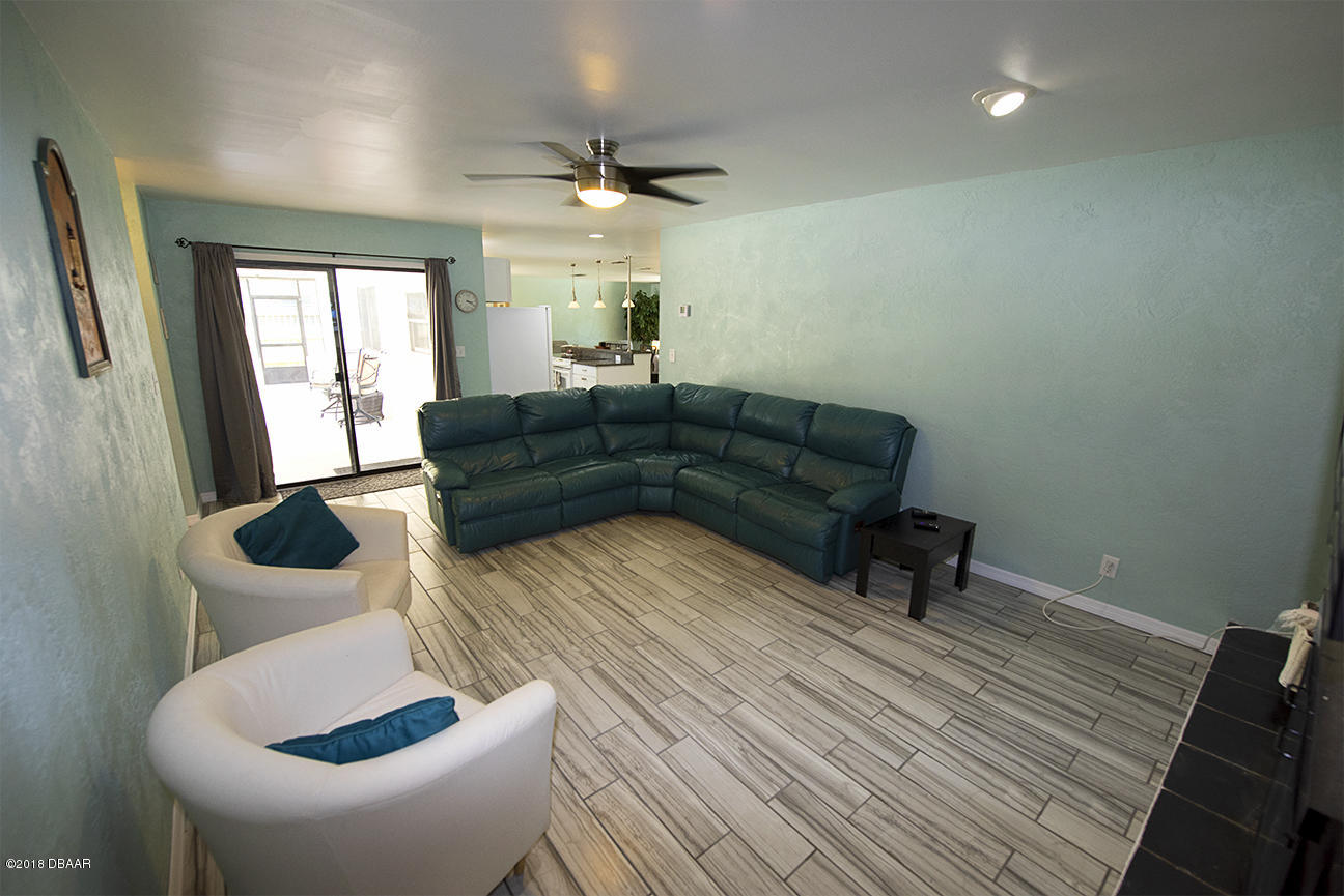 1317 Ruthbern Road Daytona Beach, FL 32114 - Photo 11 of 37 006