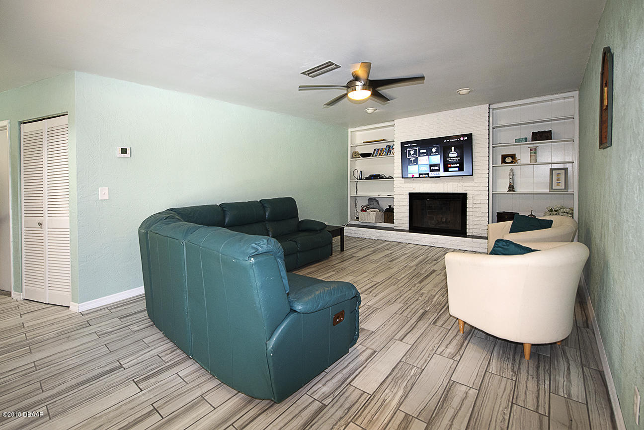 1317 Ruthbern Road Daytona Beach, FL 32114 - Photo 12 of 37 005