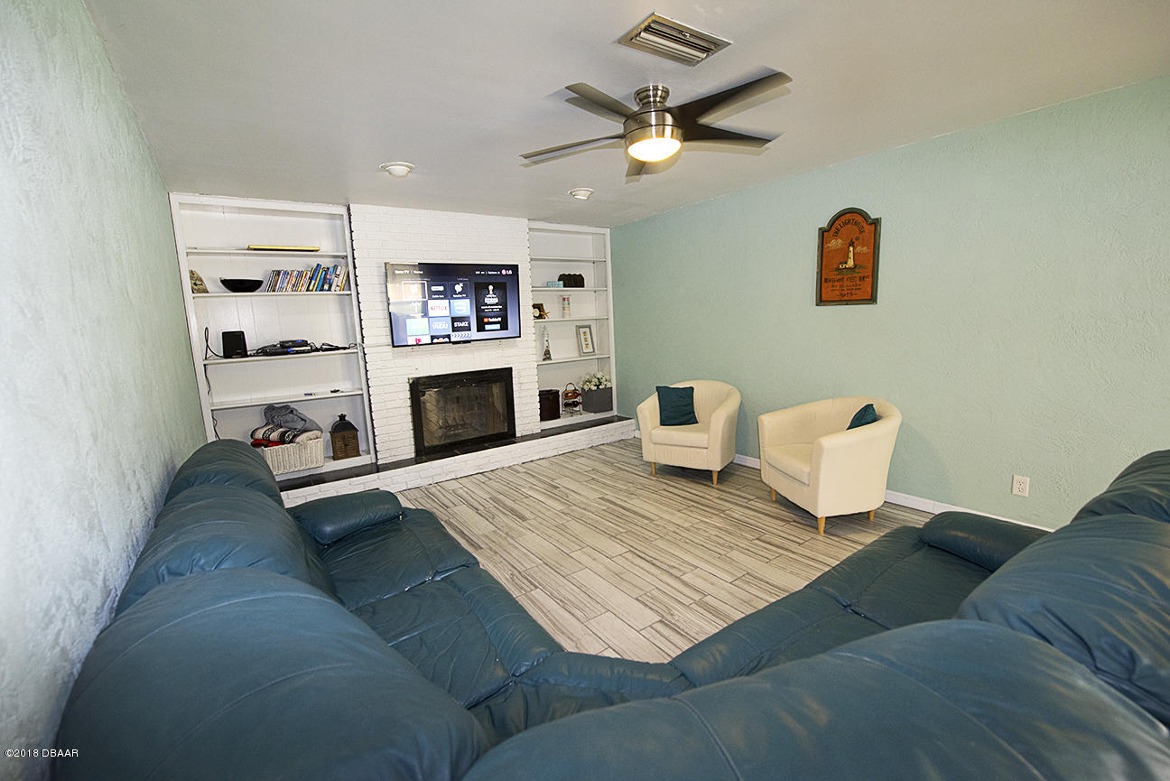 1317 Ruthbern Road Daytona Beach, FL 32114 - Photo 13 of 37 007