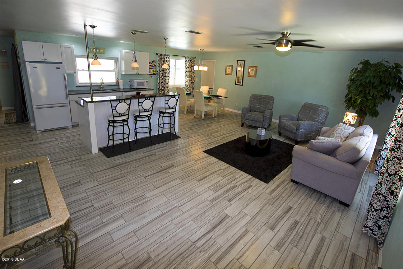 1317 Ruthbern Road Daytona Beach, FL 32114 - Photo 2 of 37 018