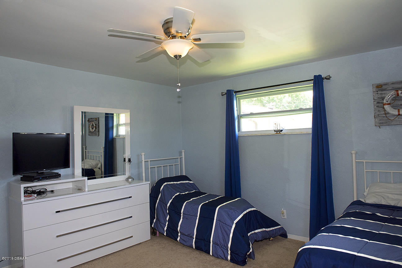 1317 Ruthbern Road Daytona Beach, FL 32114 - Photo 25 of 37 002