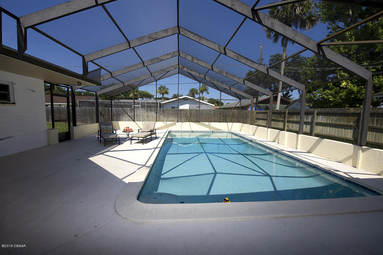 1317 Ruthbern Road Daytona Beach, FL 32114 - Photo 27 of 37 032