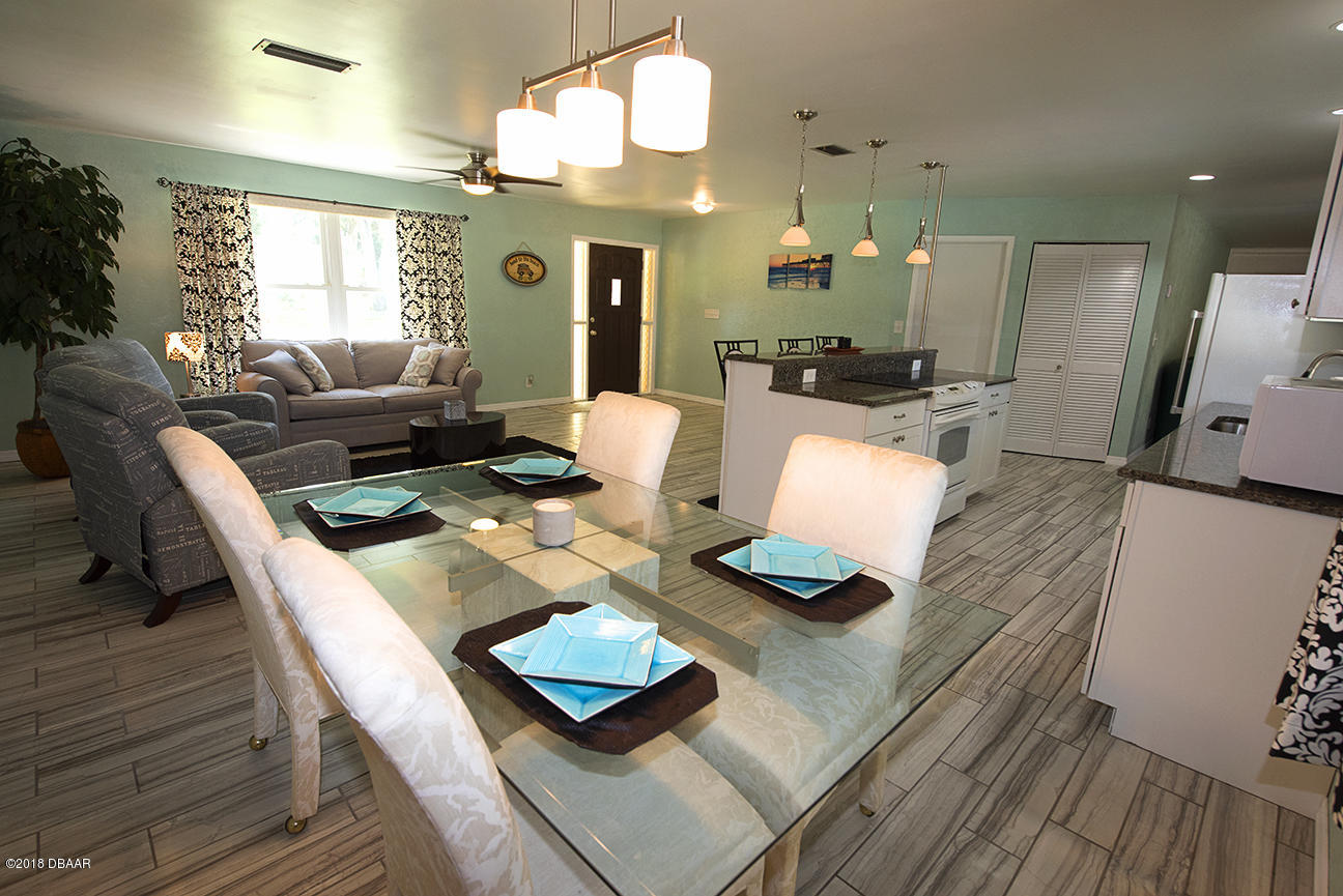 1317 Ruthbern Road Daytona Beach, FL 32114 - Photo 8 of 37 024