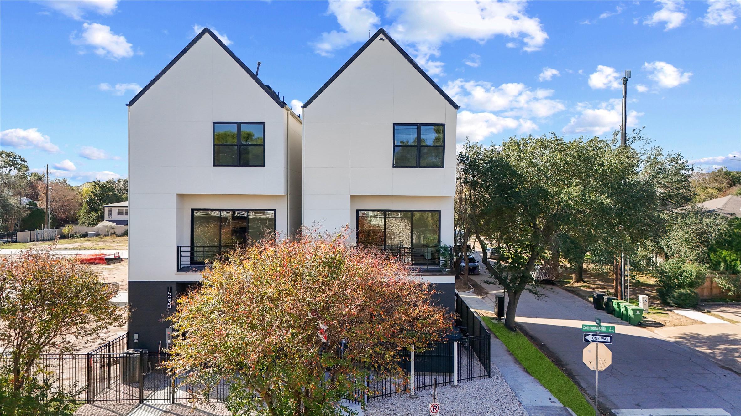 1503 Vermont Street, Unit A Houston, TX 77006 - Photo 27 of 38 Exterior