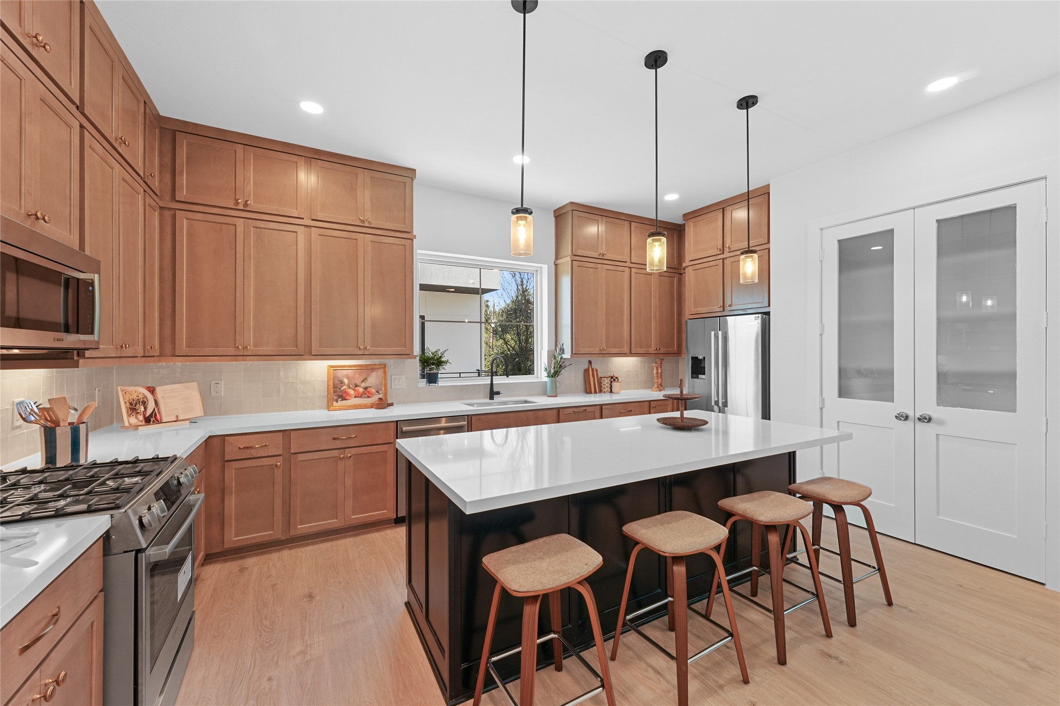 1503 Vermont Street, Unit A Houston, TX 77006 - Photo 5 of 38 Kitchen