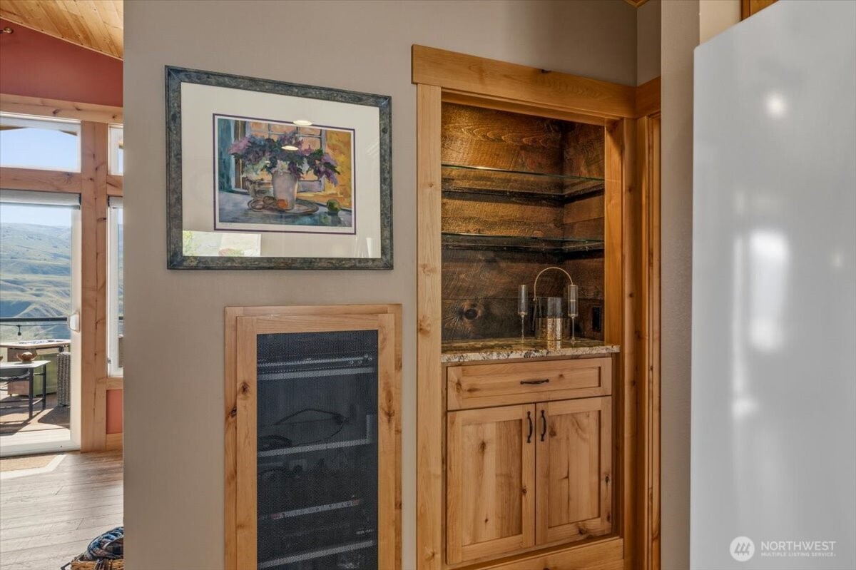 525 Columbia View Road Chelan, WA 98816 - Photo 18 of 40