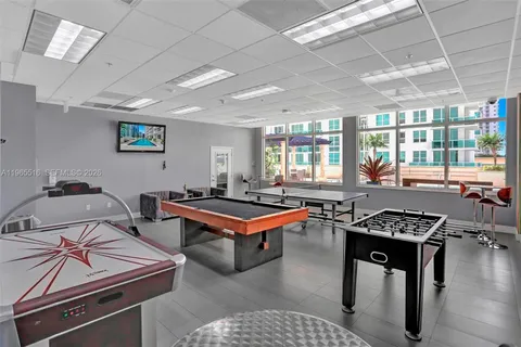 $514,900 | 1200 Brickell Bay Drive, Unit 2222, Miami, FL 33131