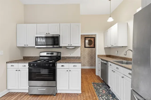 $4,100 | 11 Oakdale Manor, Suffern, NY 10901