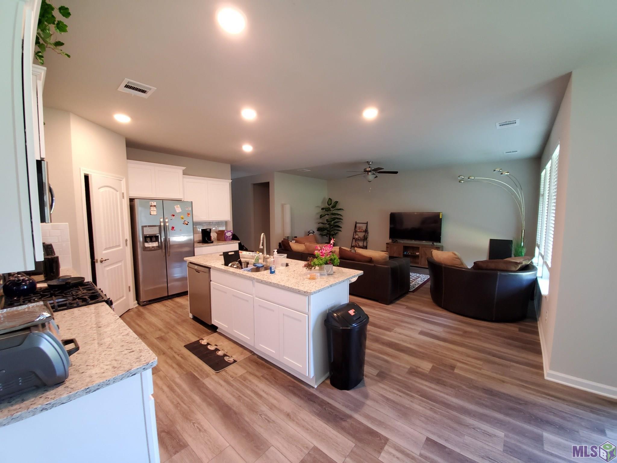 930 Meridian Drive Baton Rouge, LA 70820 - Photo 4 of 5 Gallery Image 4
