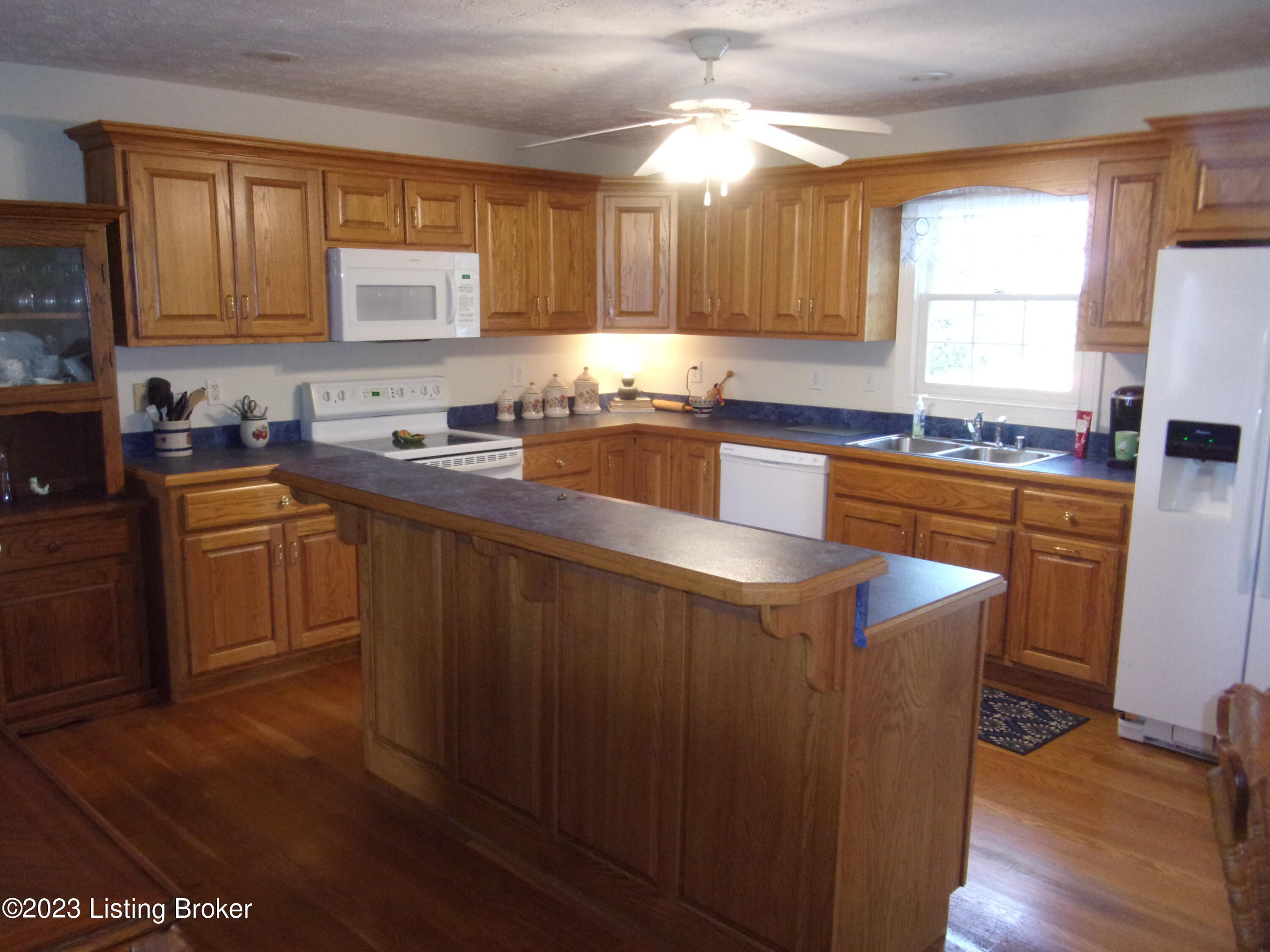 254 Chaplin Road Bloomfield, KY 40008 - Photo 12 of 30 101_5078