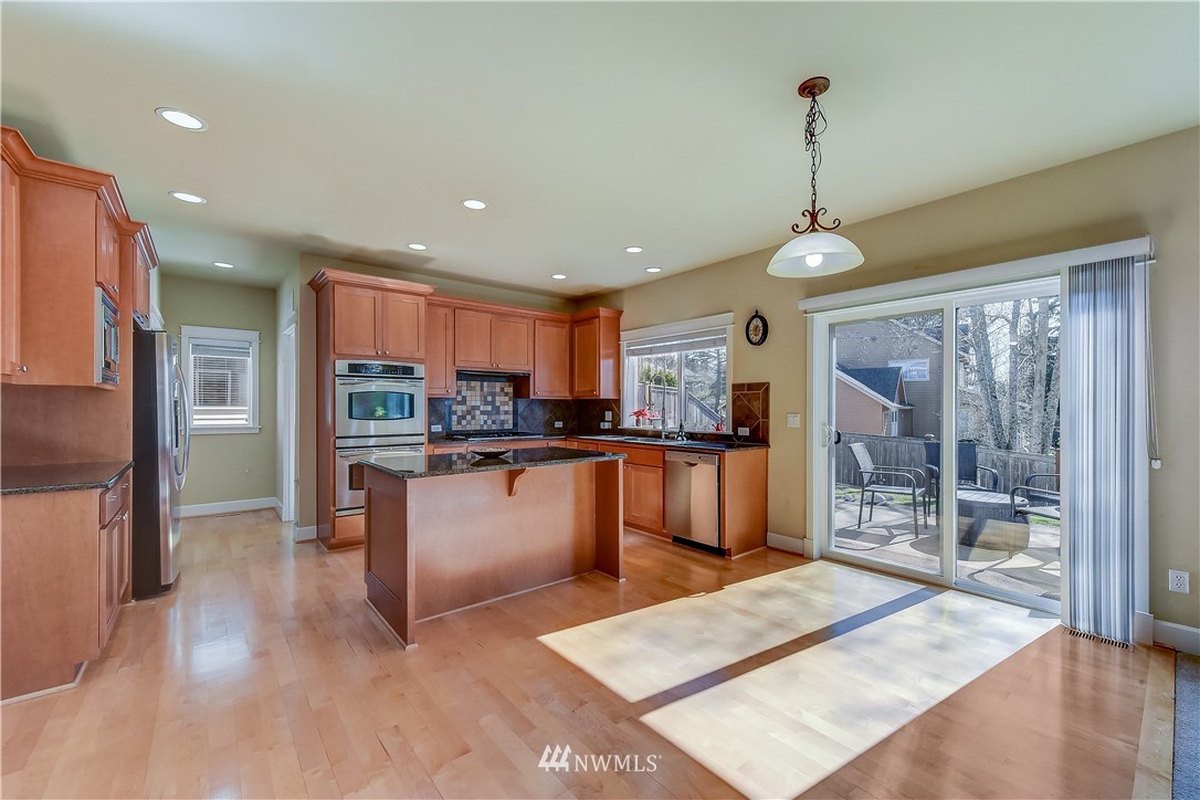 4124 216th Place Southeast Bothell, WA 98021 - Photo 5 of 25