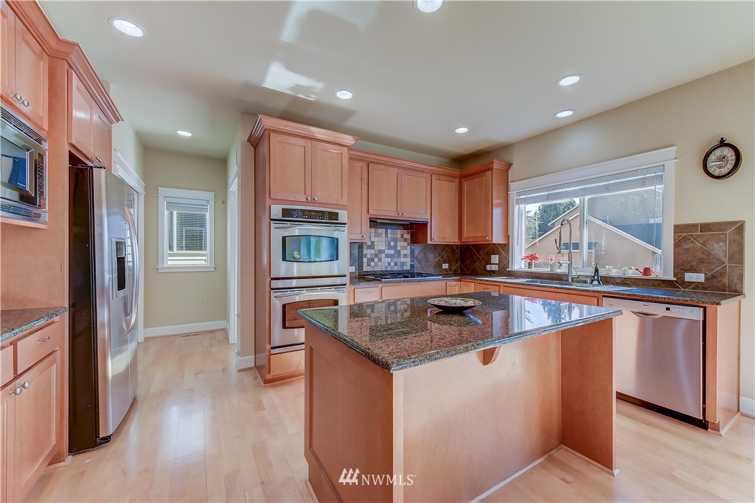 4124 216th Place Southeast Bothell, WA 98021 - Photo 6 of 25