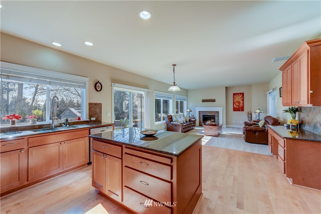 4124 216th Place Southeast Bothell, WA 98021 - Photo 7 of 25