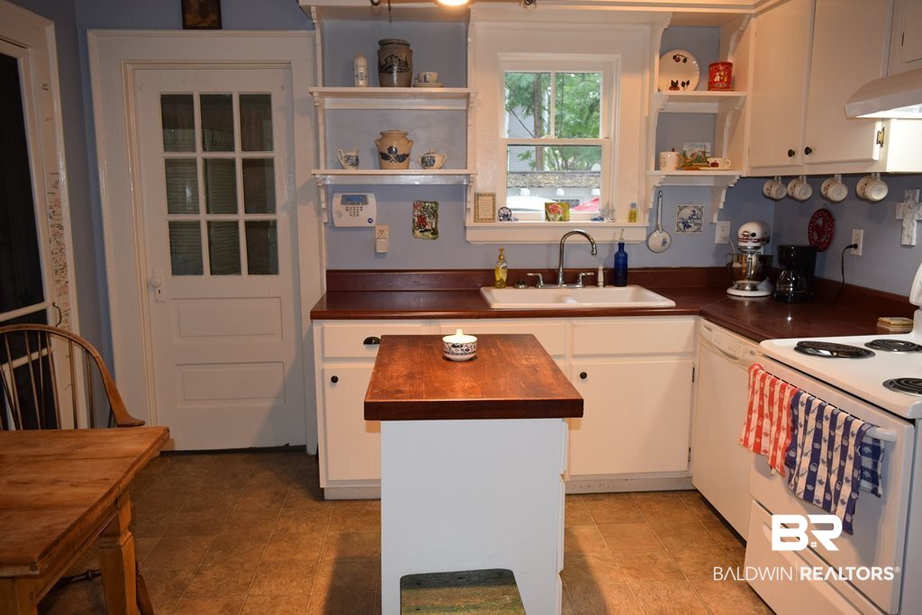 206 Lee Street Mobile, AL 36611 - Photo 20 of 34