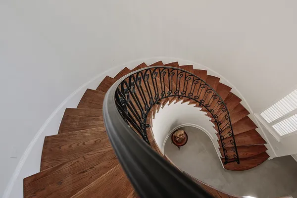 a view of livingroom with washer and dryer