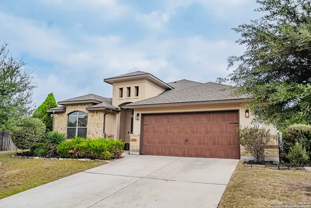 front view of house with a yard
