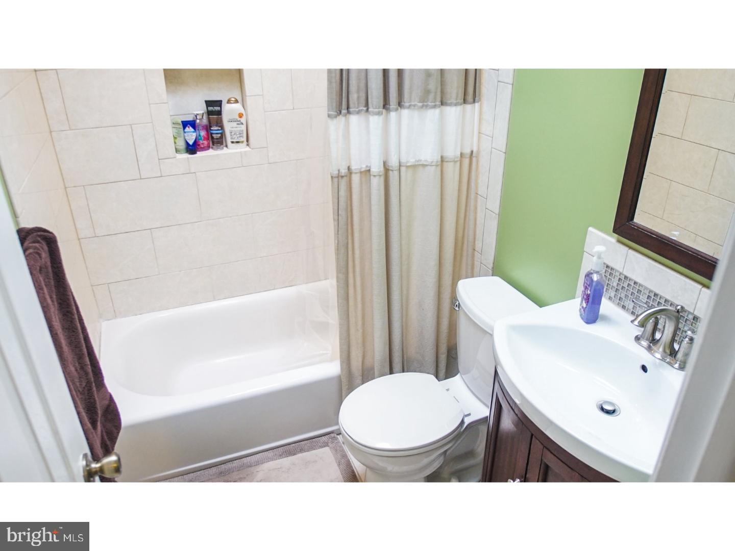 3120 Derry Road Philadelphia, PA 19154 - Photo 12 of 23 Bathroom