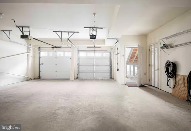 a view of a garage
