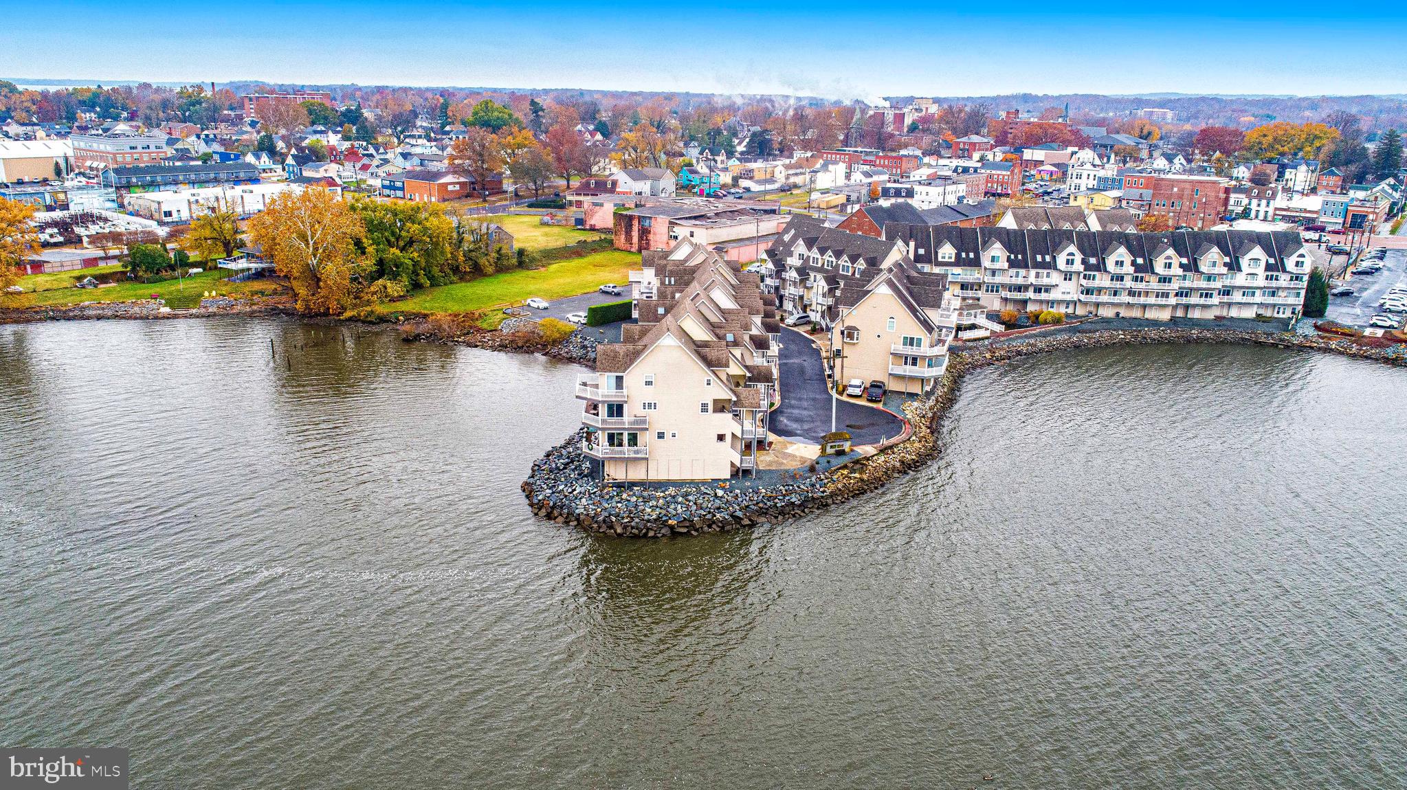 203 Pointe Way, Unit 53 Havre de Grace, MD 21078 - Photo 27 of 29 a view of a water with a large pool