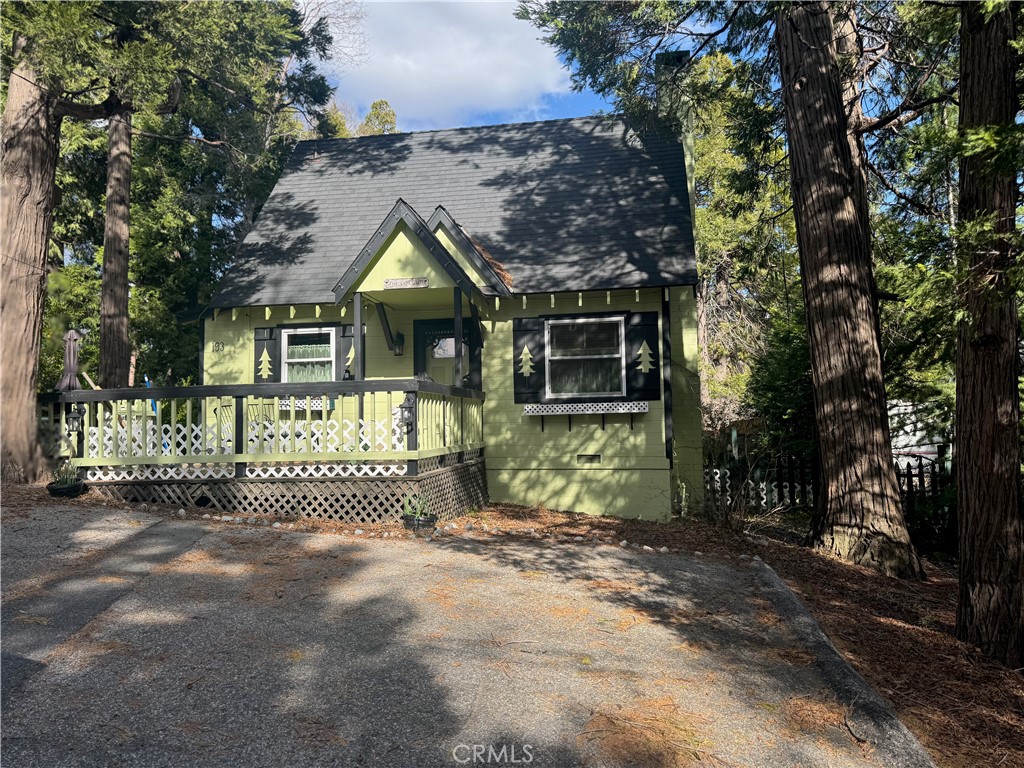 193 Hemlock Drive Lake Arrowhead, CA 92352 - Photo 1 of 15